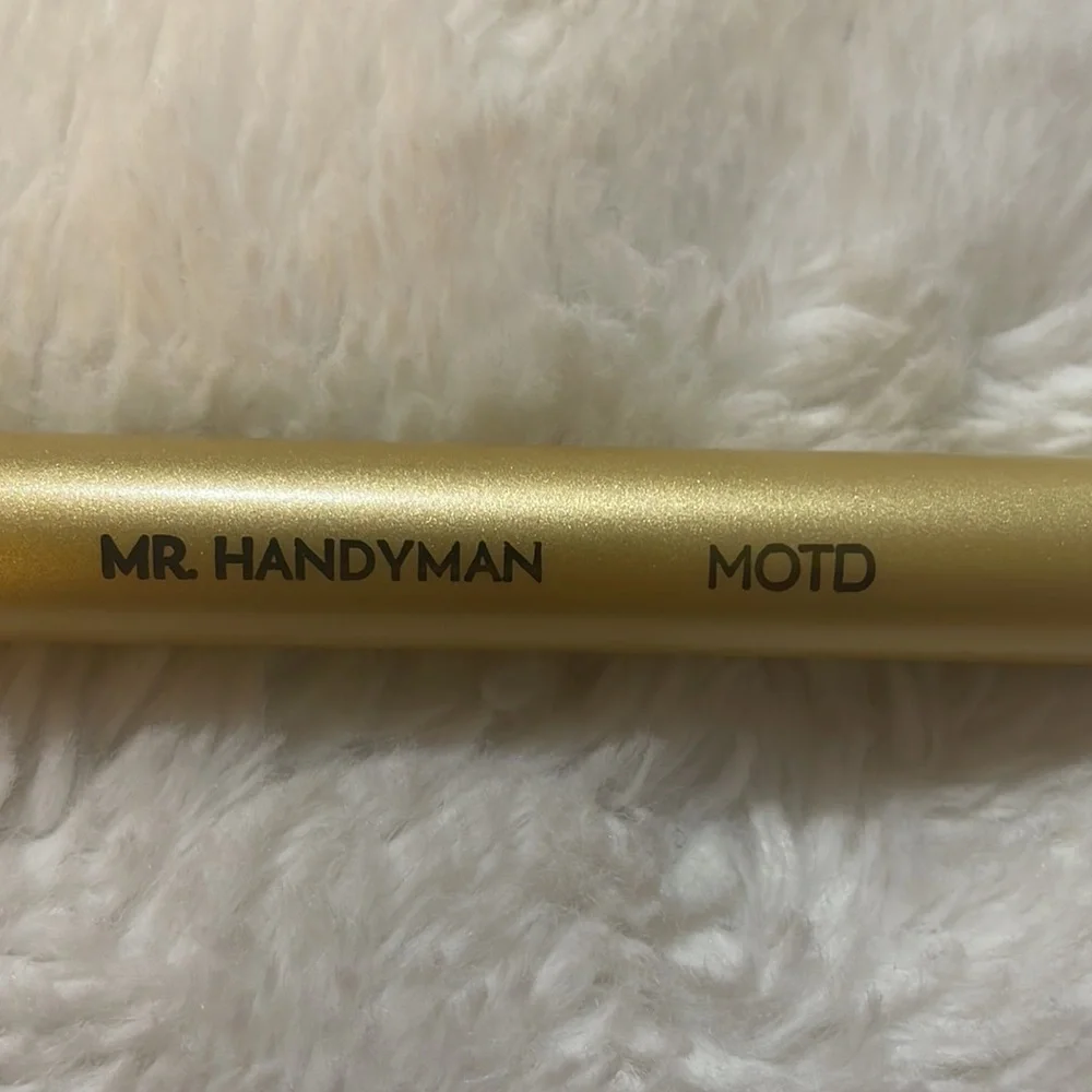 NWT Mr.Handyman MOTD‎ Makeup Brush